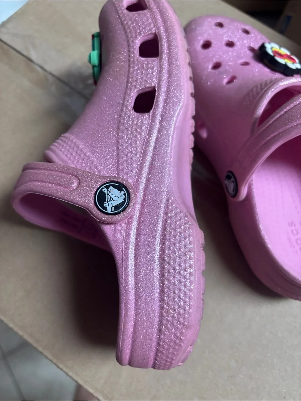 CROCS Kids' Glitter Clogs with Mermaid & Flower Charms - Pink